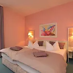 מלון Altstadthotel An Der Werra