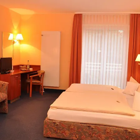 מלון Altstadthotel An Der Werra 3*