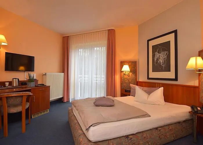 Hotel Altstadthotel An Der Werra 3*